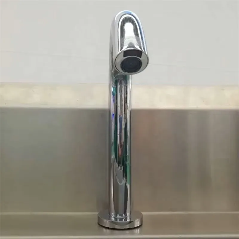 Automatic sensor wash basin with foot pedal for food industry hygiene control