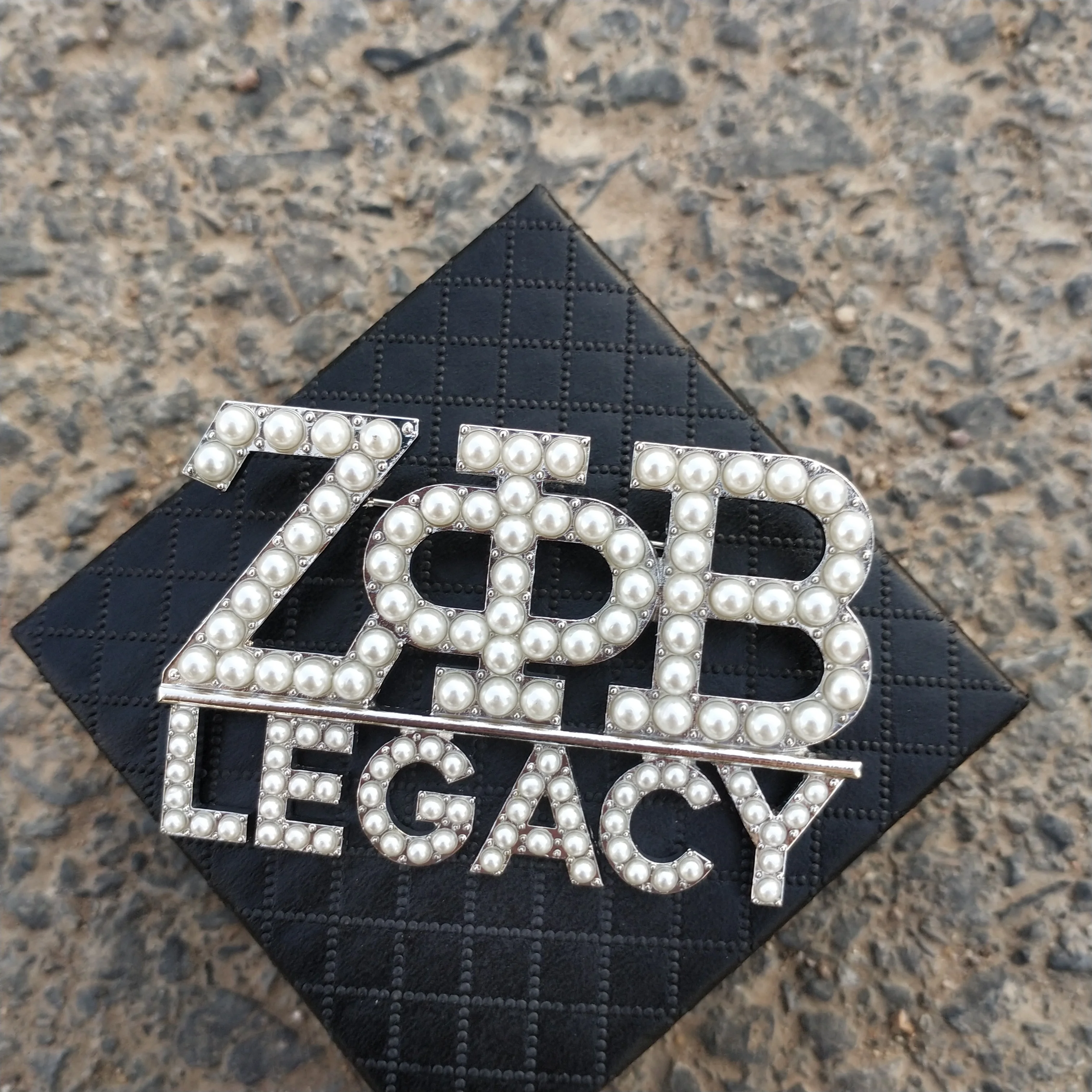 Zeta Phi Beta 1920 Legacy Brooch Snowman Logo Metal Brooch Pins with  Christmas Rhinestones Party Gift for Girls Wedding Jewelry