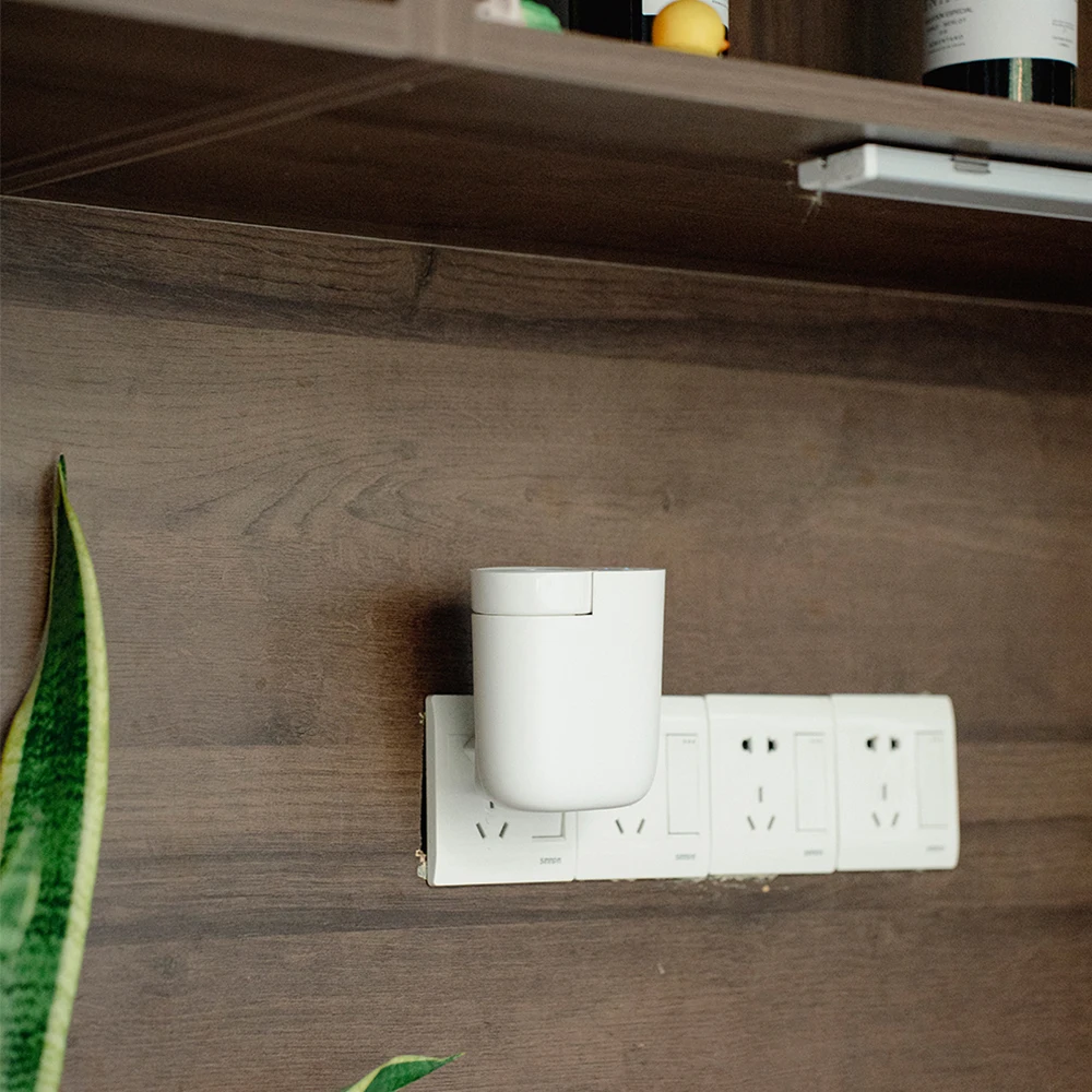 SCENTA Custom Auto Nano Mist Spray Wall Plug Small Scent Electric Diffuser Machine Air Freshener Aromatherapy Diffusers for Home