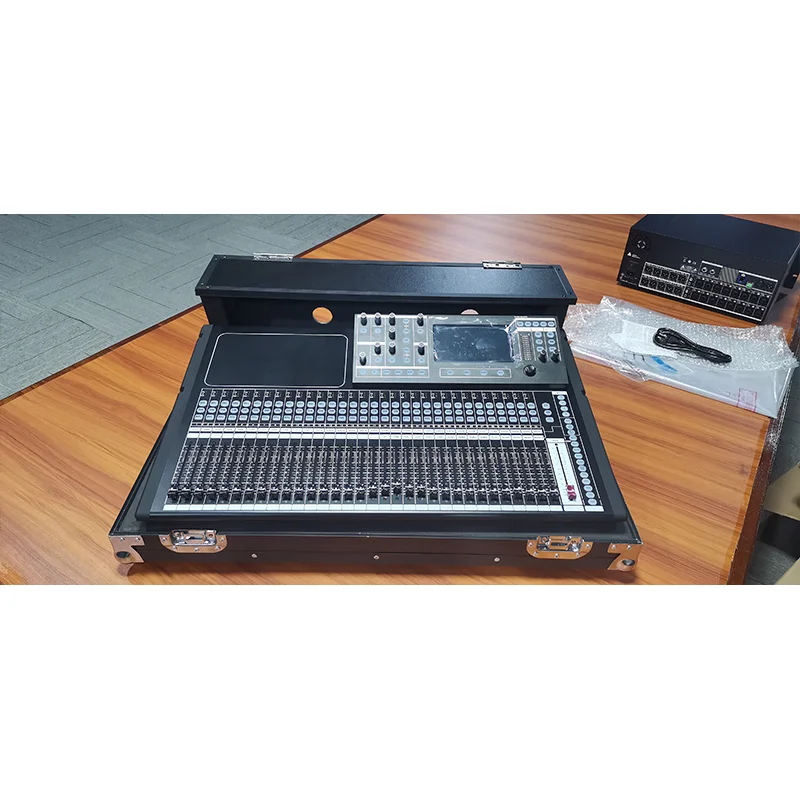 Soundcraft Signature 16 - Premium Audio Mixer for Live Broadcast