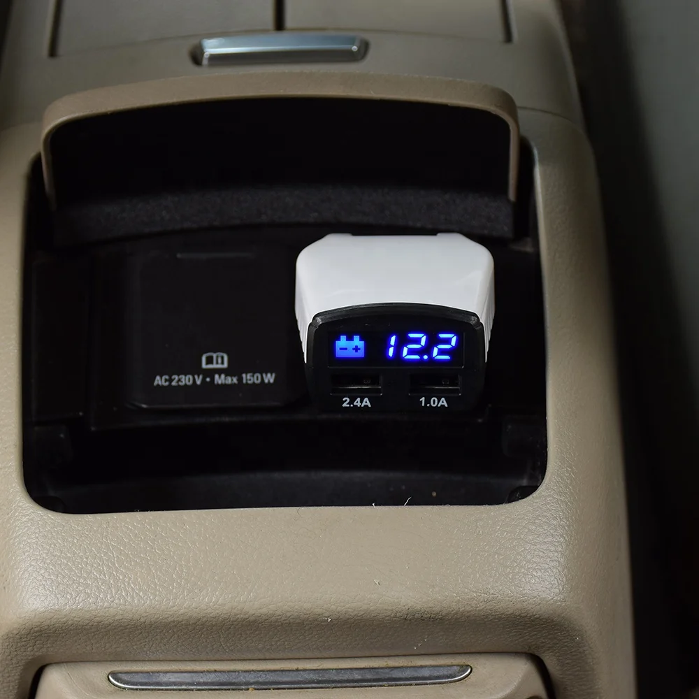 12V Auto Battery Monitor with 2 USB Ports Battery Tester