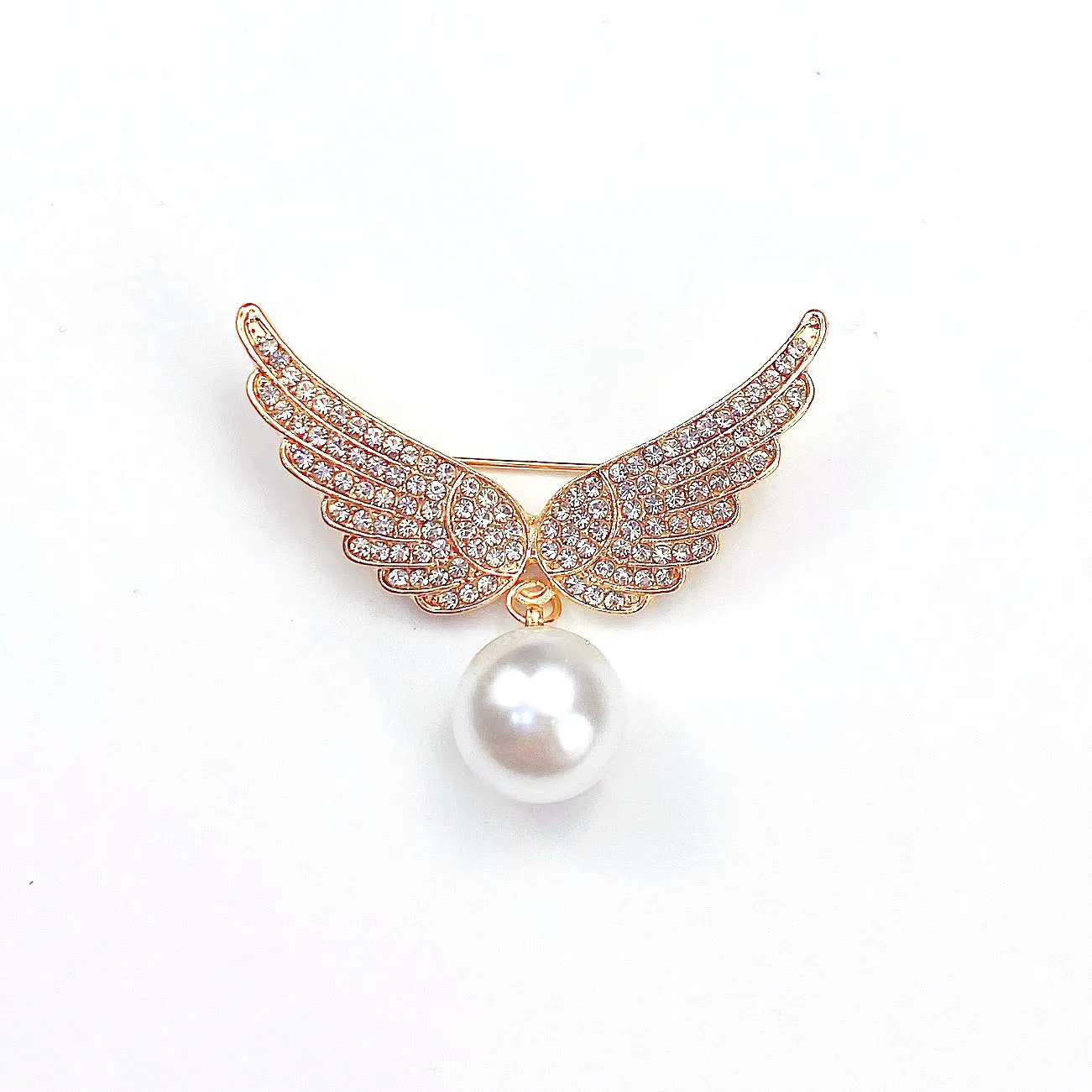 High Quality Fashion Rhinestone Brooch Pins, Love 5 Rose Pearl Brooches for  Women Men Corsage Breast Pin Scarf Buckle Brou…