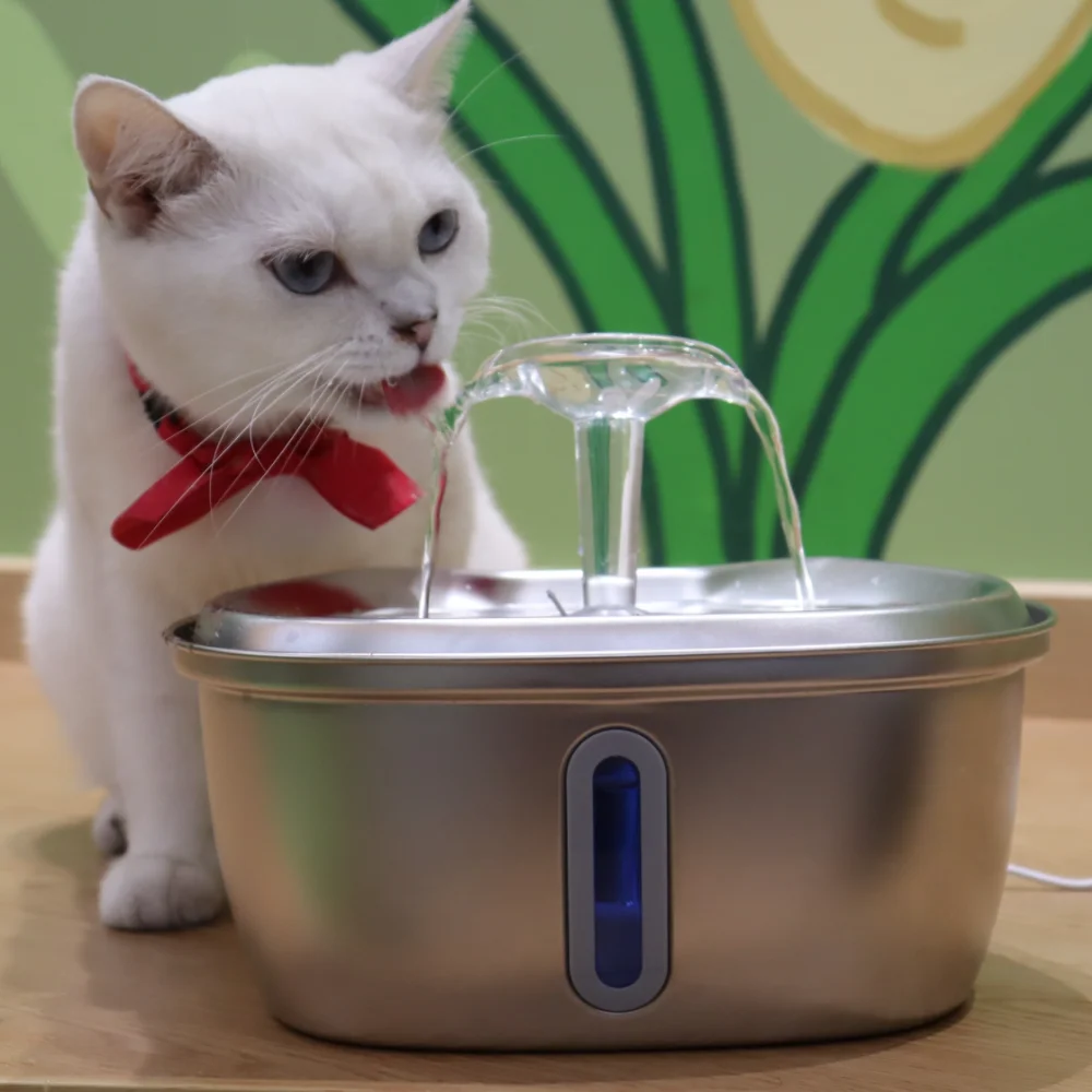 Kitty Spout VIVIMEOW Ceramic Cat Water Fountain|68oz/2L Large