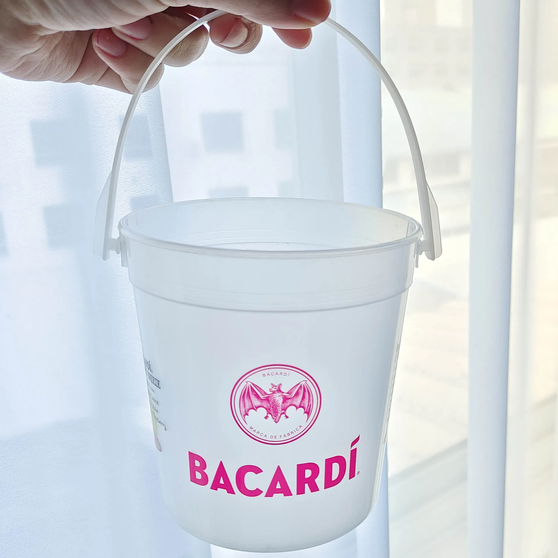 Customized 32 Oz Plastic Cocktail Bucket Clear Portable Rum Vodka Punch