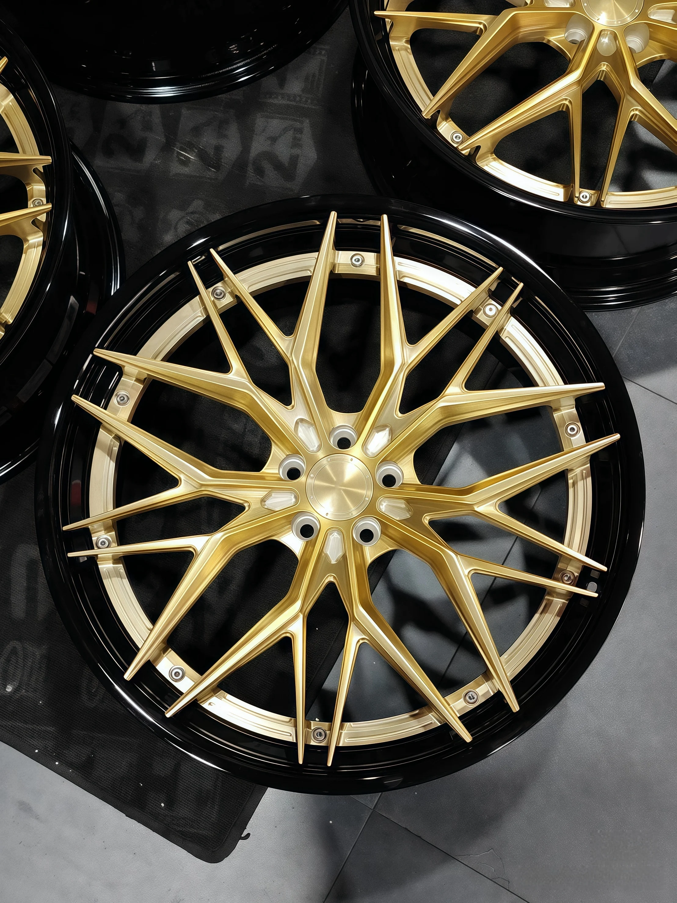 XINLAI Custom Deep Concave 5*120 5*112 5*114.3 18 19 20 21Inch 2 Piece Alloy Forged Racing Car Rims Wheels for BMW Porsche Benz - Image 5