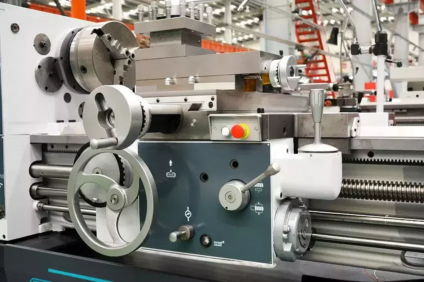 DMTG CW6263E Automatic China Engine Manual Lathe for Metal Engine Manual Lathe Metal Conventional Lathe Machine