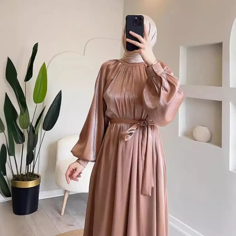 Spring and Autumn New European and American Round Neck Pleated High Waist Tied Slim Fit Long Sleeved Muslim Dress
