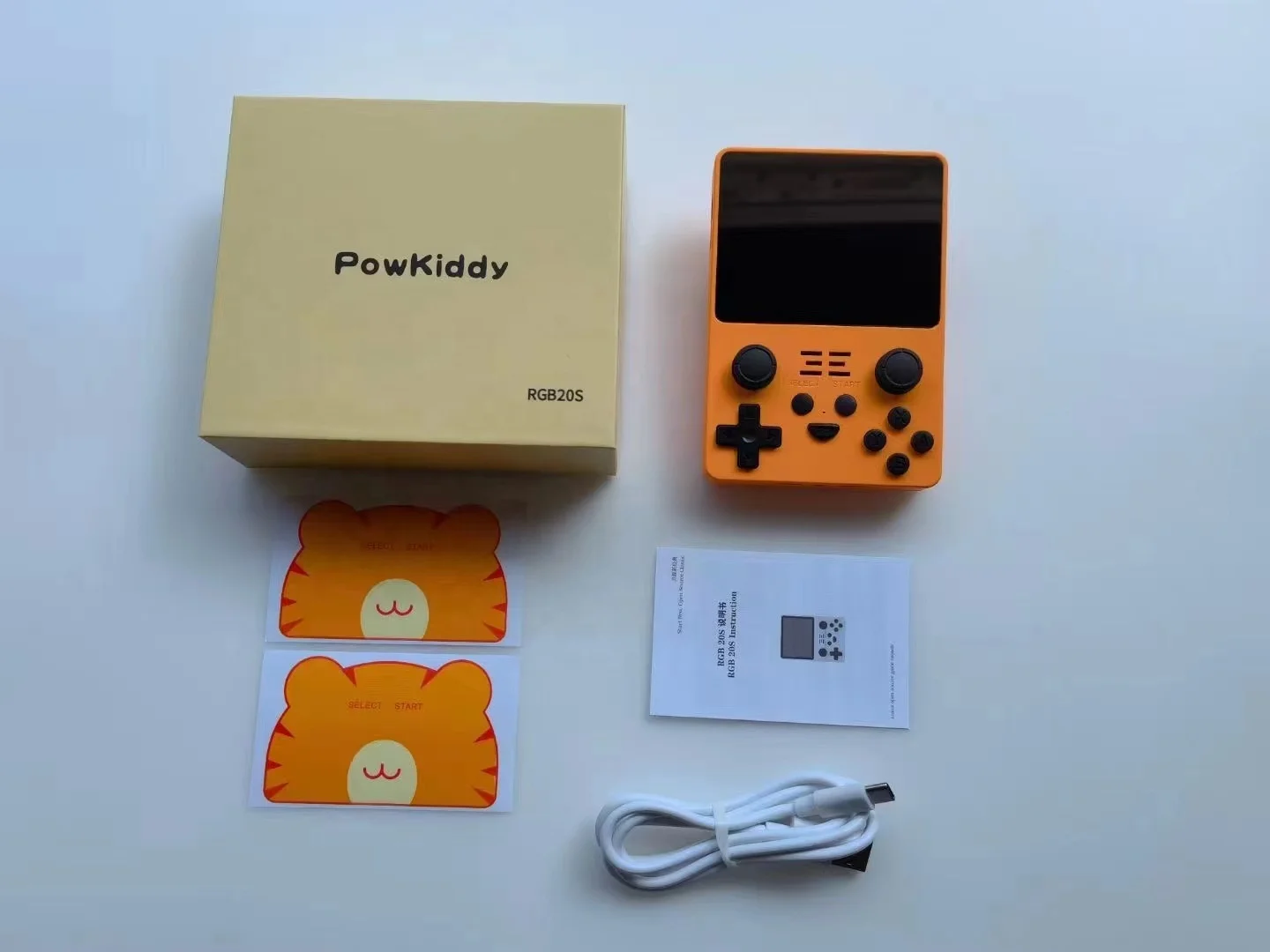 Powkiddy RGB20S携帯ゲーム機、レトロオープンソースシステム搭載 