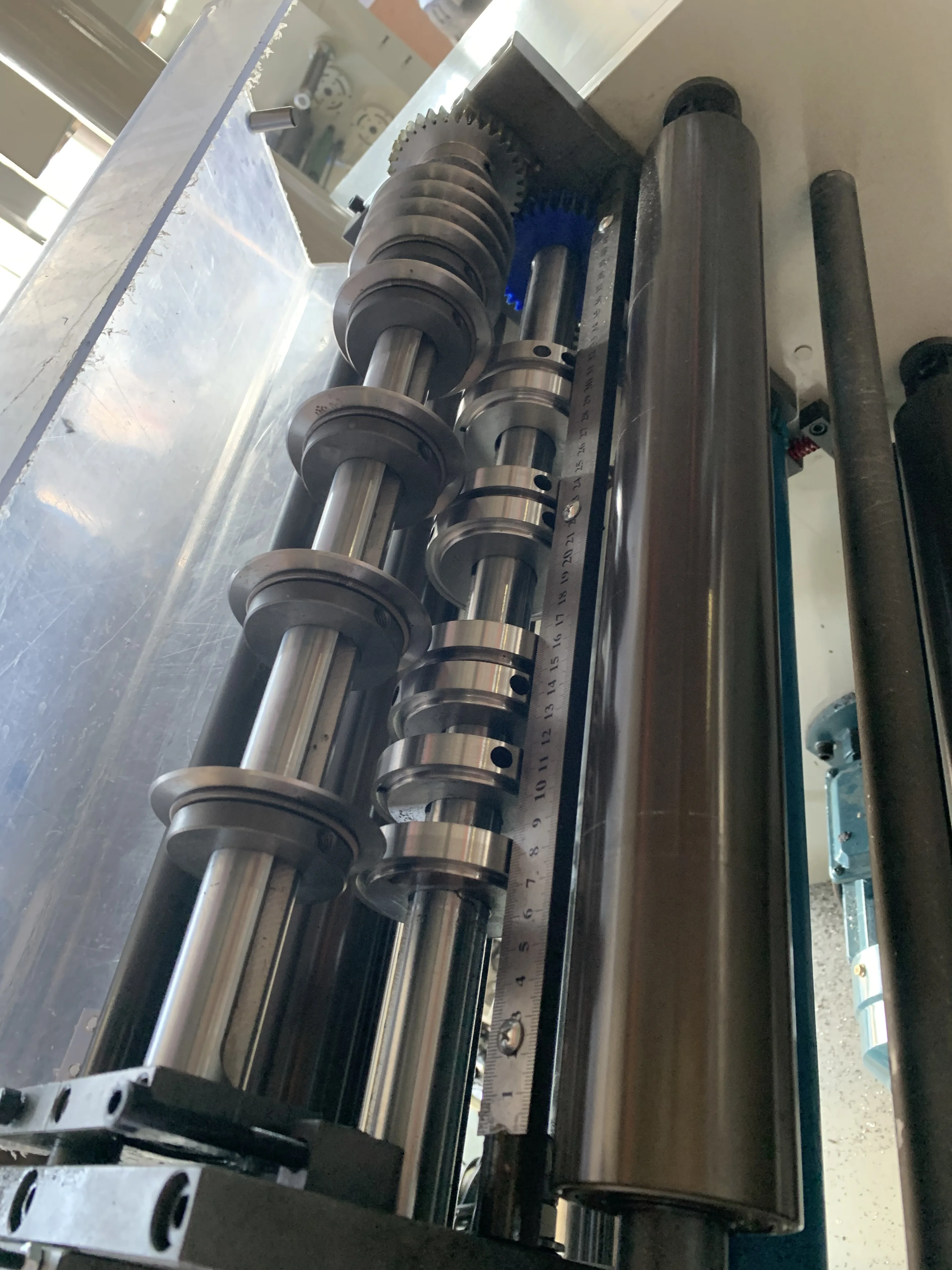 High Speed Small Slitting Rewinding Machine for Labels and Film Roll to Roll Converting