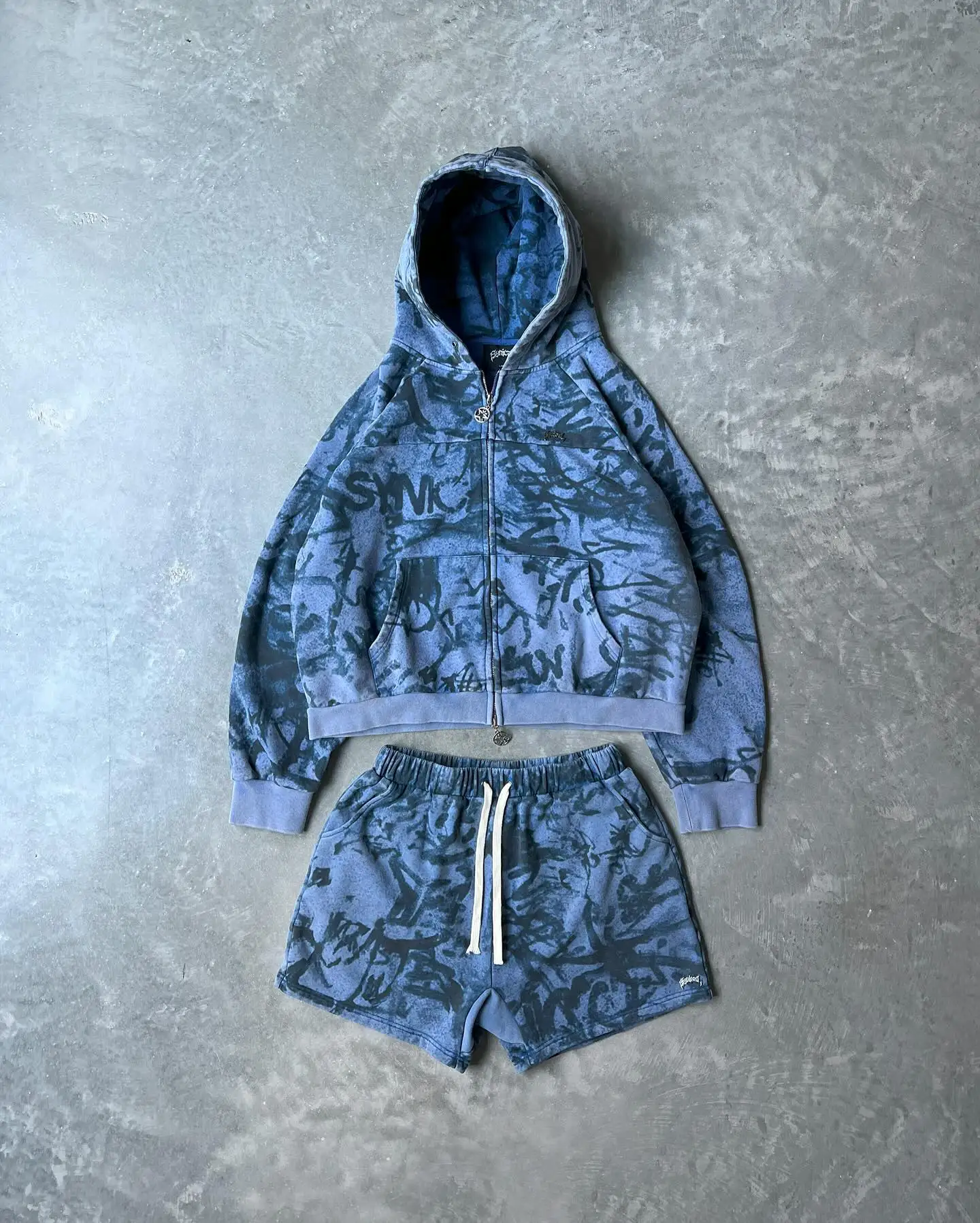 Custom Two Piece Cotton Unisex Sweatsuit Jogger Set Gradient Faded Acid Wash Oversized Tracksuits Hoodie and Shorts Sets for Men gallery 4