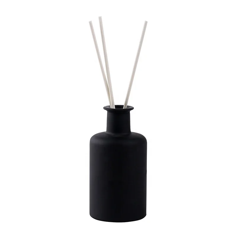 Matte Black Custom Colored Empty Wholesale  250ml Glass Diffuser Bottles with Cork