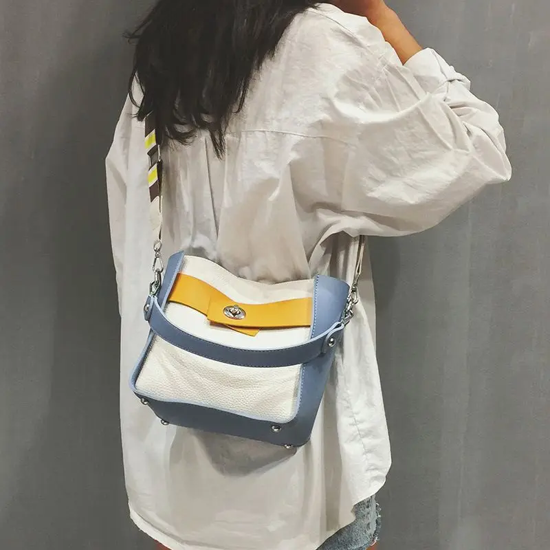 stylish ladies bags online