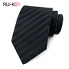 Rayas diagonales negras