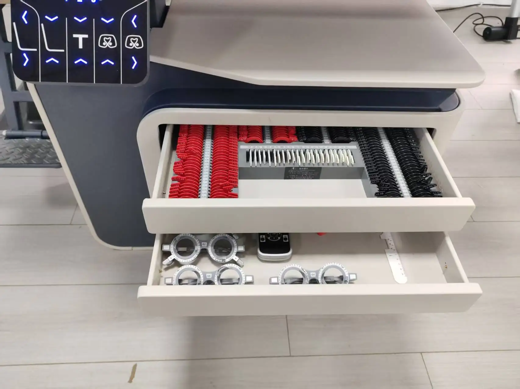 Optical Shop Eye Examination Equipment Automatic Refraction Unit with Electric Chair Sliding Table and Power Arm