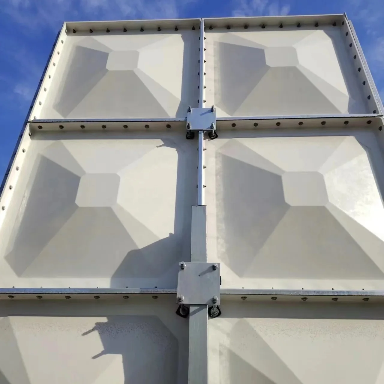 GRP FRP ホットプレスパネル製水槽 中国製グラスファイバー 5000
