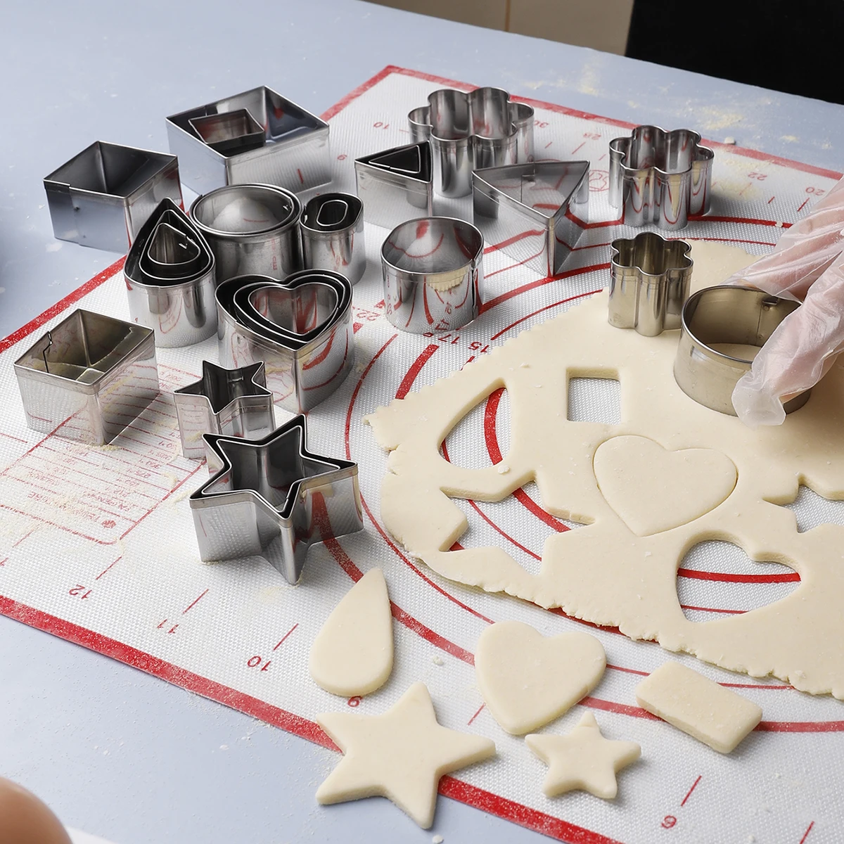 27pcs Mini Cookie Cutter Set Stainless Steel Cookie Mold for Baking Round square Triangle Heart Star Flower Shape Biscuits Tools