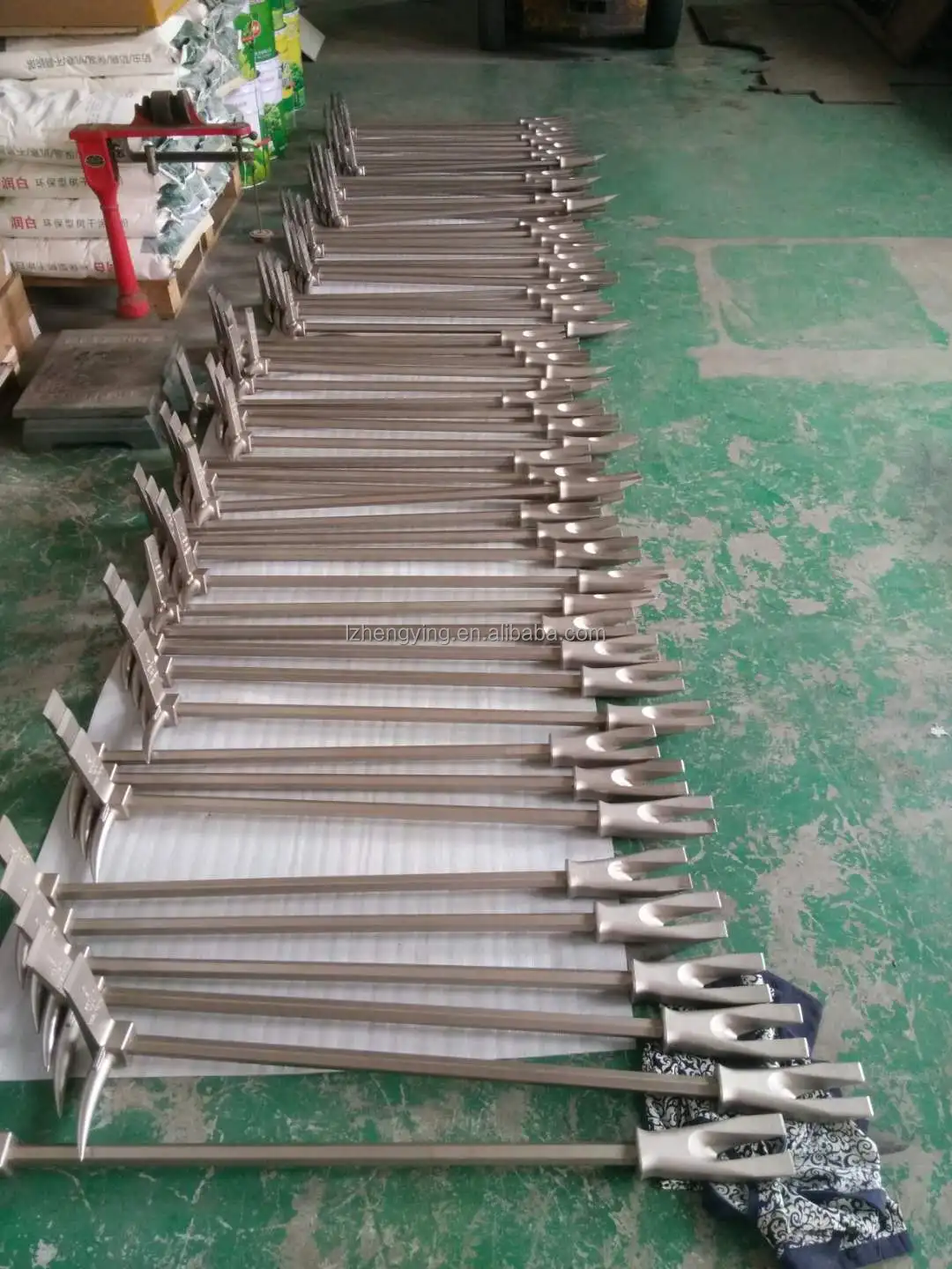 Hooligan Tool Pry bar Crowbar of Forcible Rescue Tools
