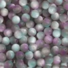 Morado grisáceo