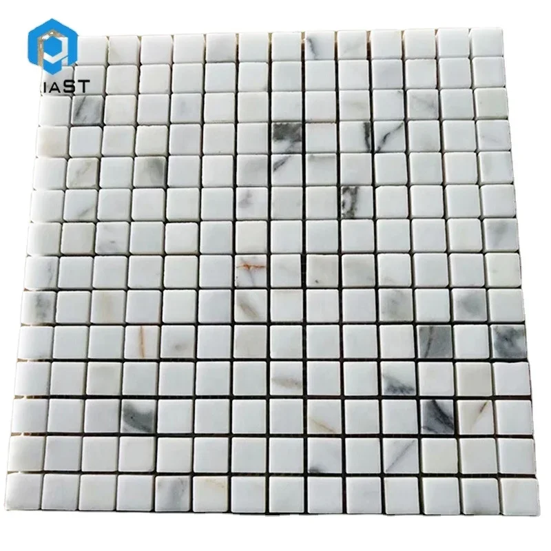 Lapidei quadrati tegulae in modum lapidis, venditae in grosso; marmorea pavimentalis tessella alba quadrata, mosaica