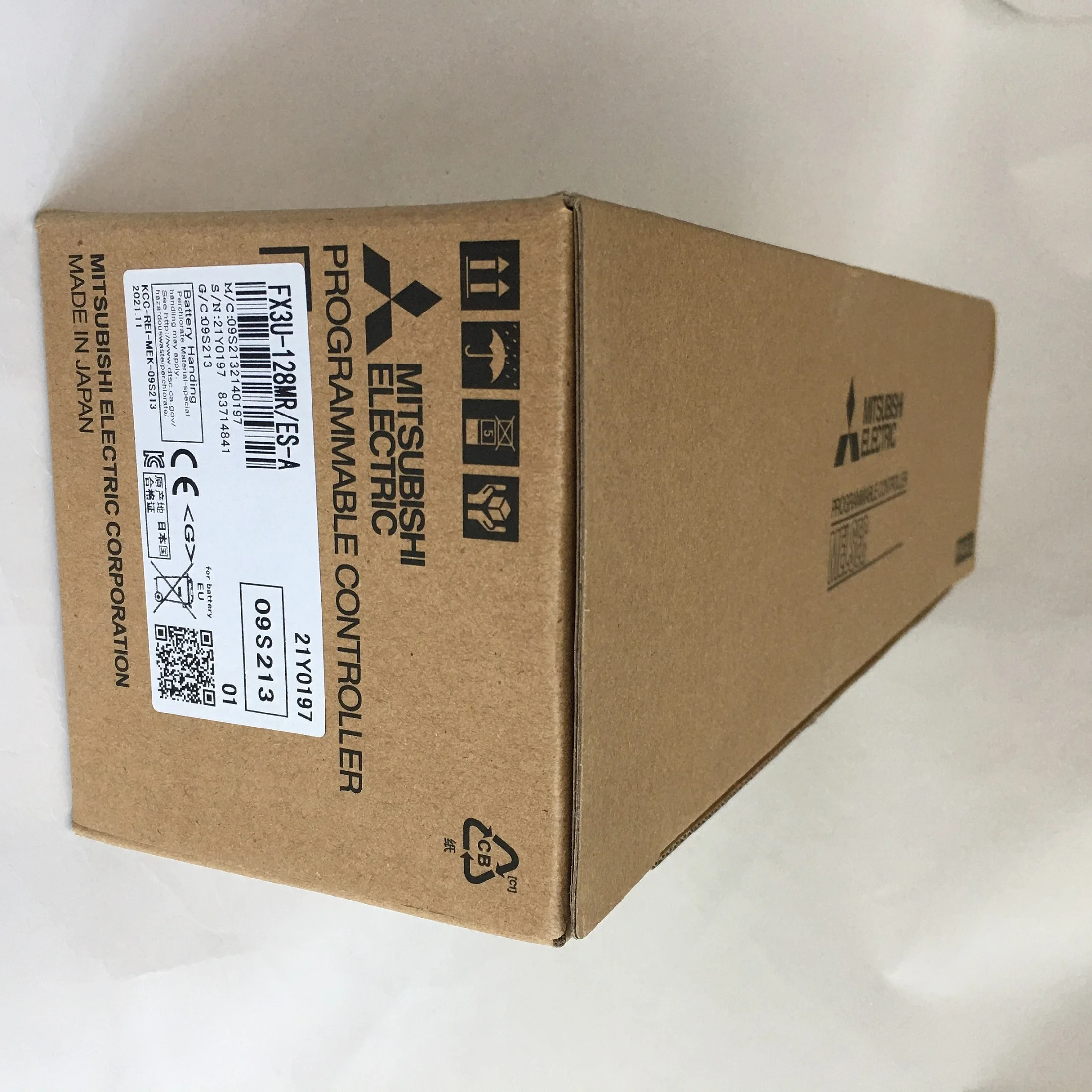 Mitsubishi PLC Controller FX3U-128MR/ES-A