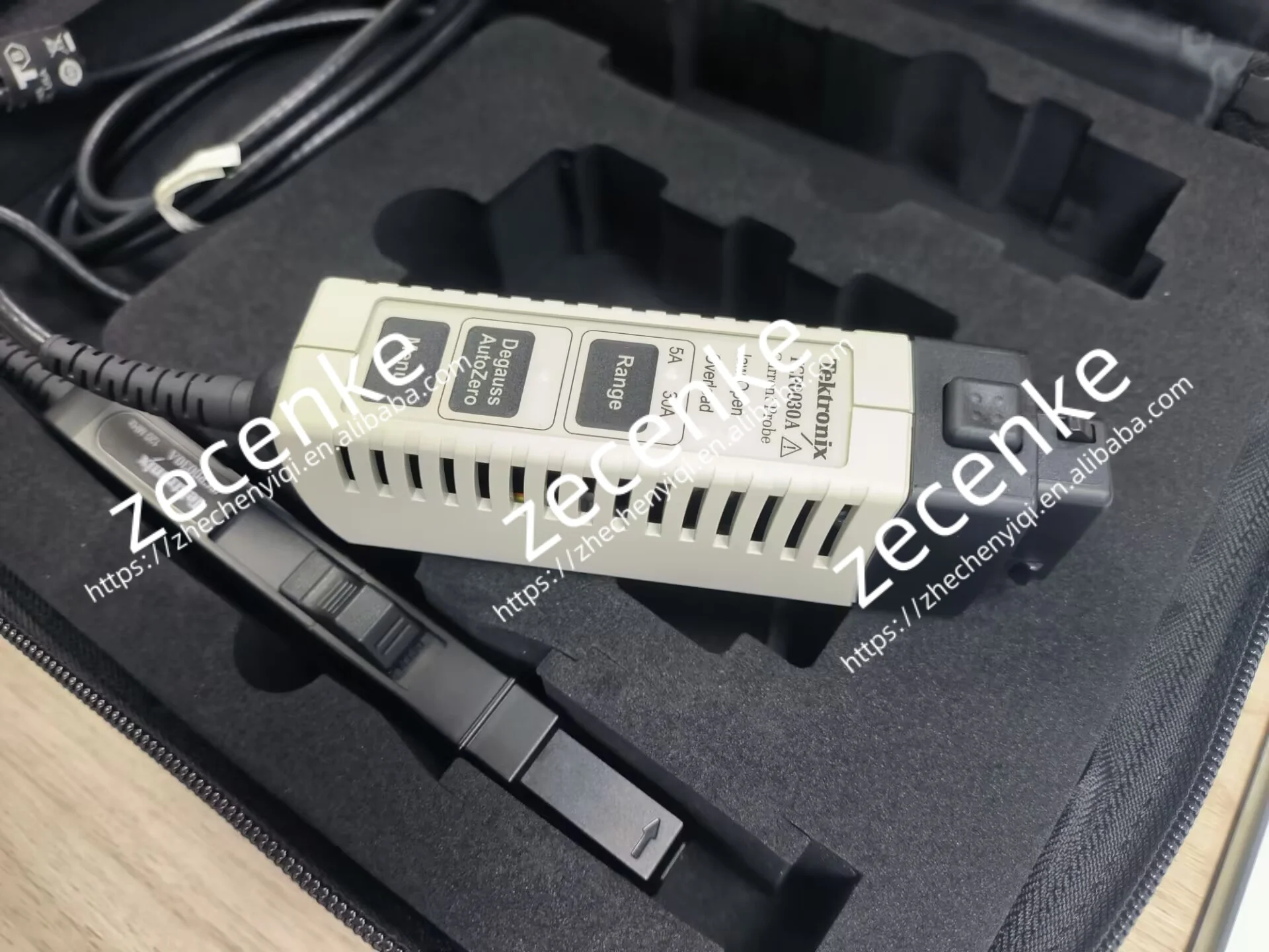 Tektronix TCP0030A - Precision AC/DC Current Probe