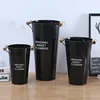 Secchio per spago nero bianco etichetta nera