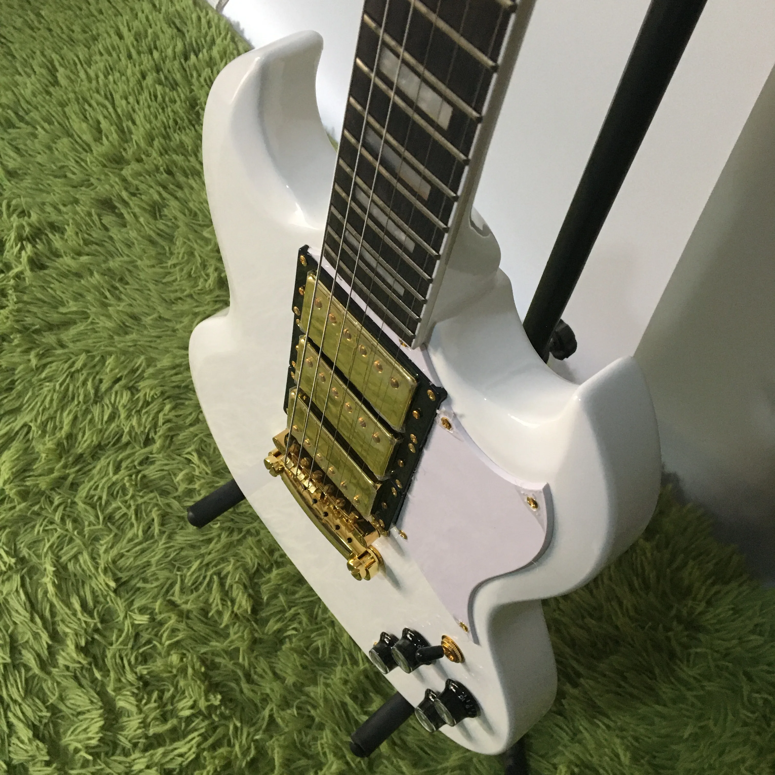 White SG-Shape Electric Guitar HHH Pickups 6 Strings - OEM