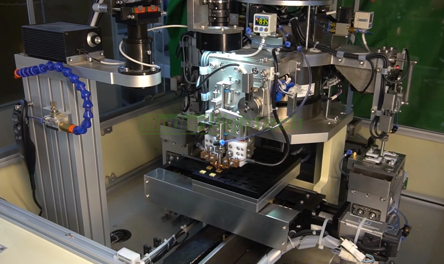 Automatic Lid Tacking System