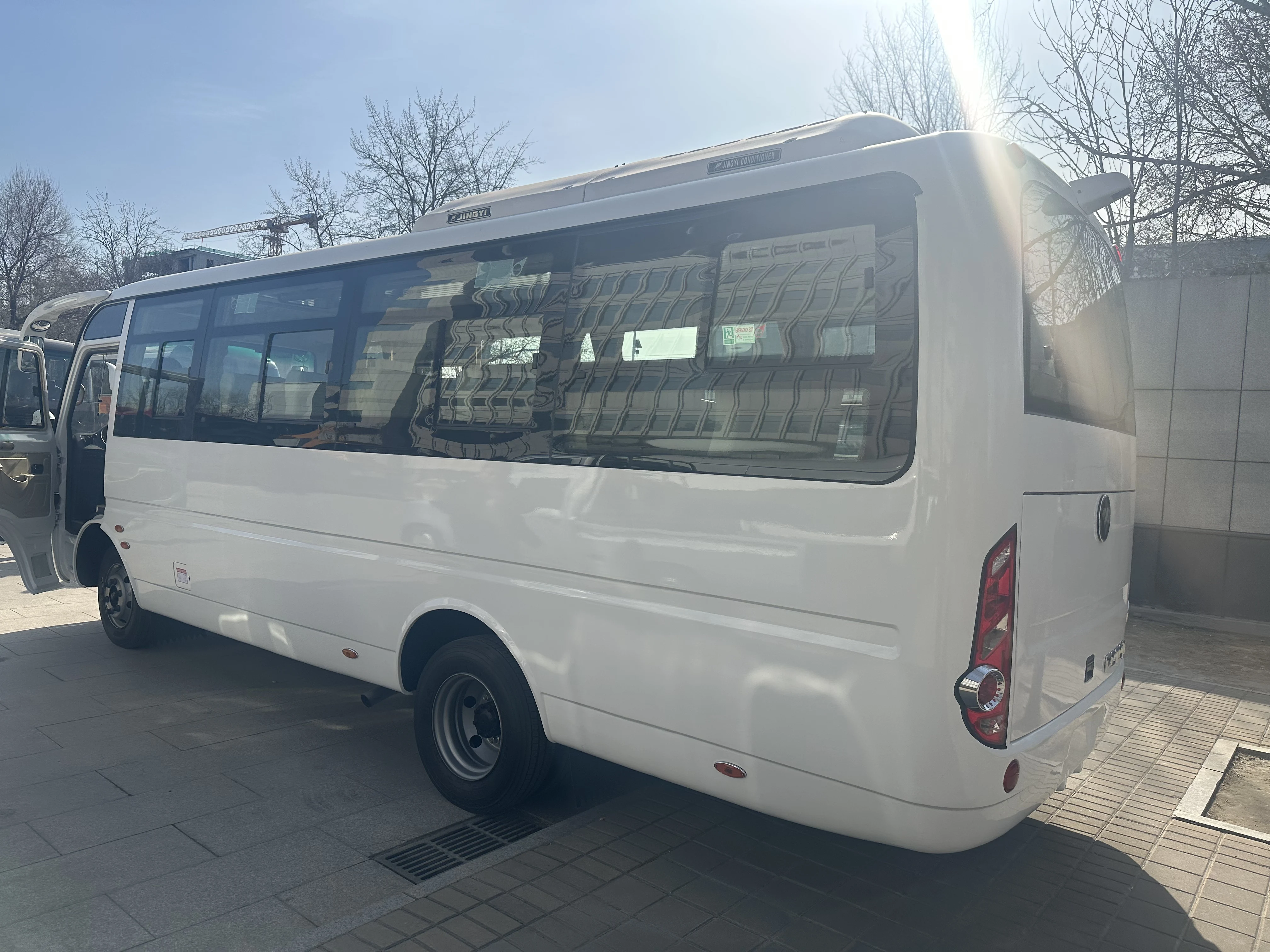 Unlock Your Potential Best Quality Second-hand Large Coach Bus Foton 49 Seats Passenger Used Electric Bus - Image 3