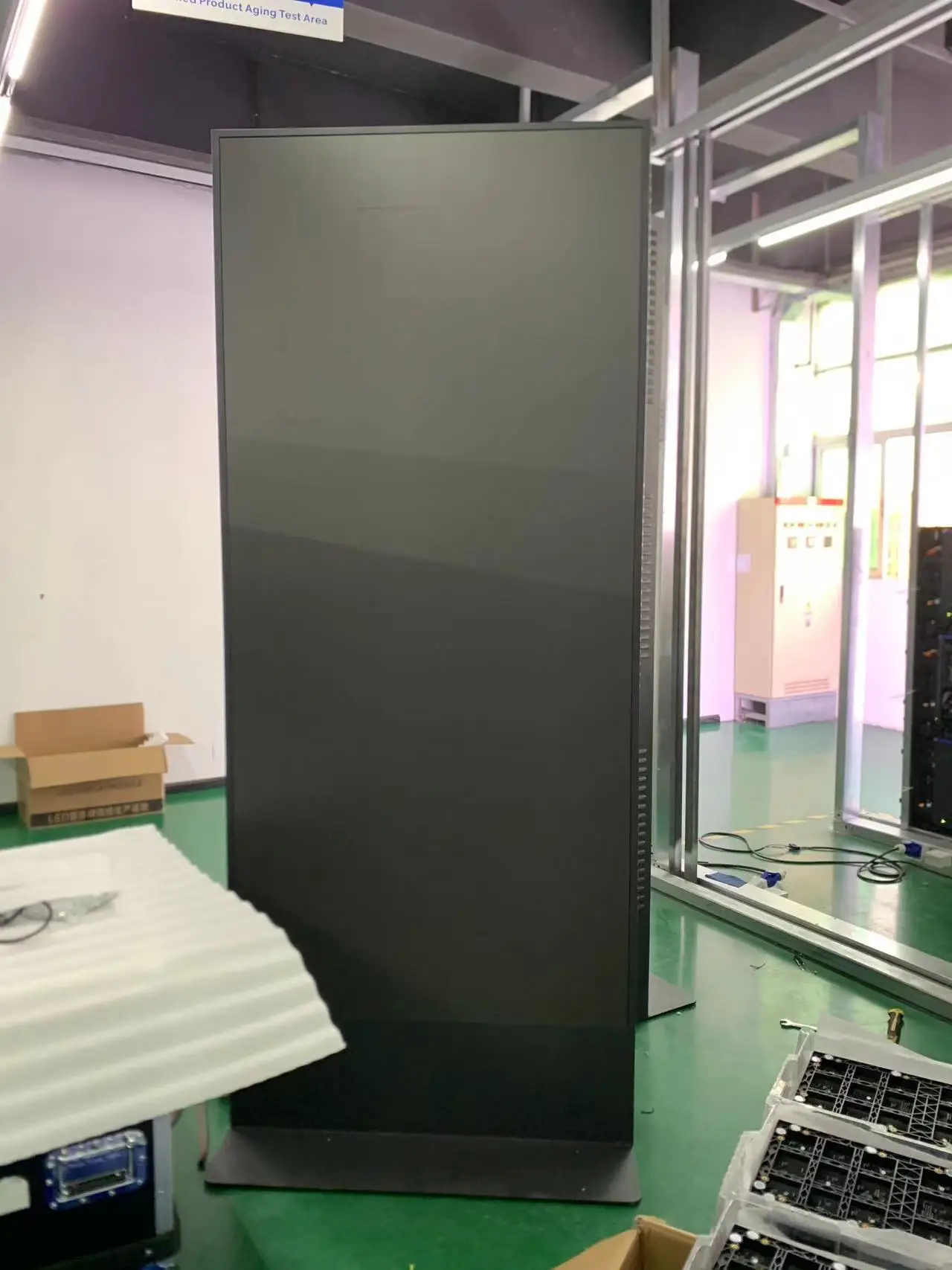 Indoor P1.86 Double Size Easy Moving Full Color 16:9 Board Shop Ground Support Standing Vertical Pusher Frame Led Poster Display