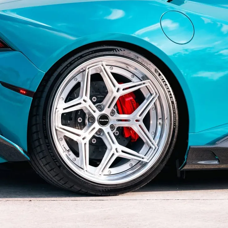 光沢のあるポリッシュ鍛造ホイールブラシ付き2ピース18 19 20 21 22