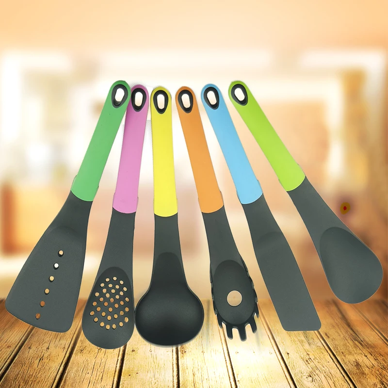 
 Набор нейлоновых кухонных принадлежностей 6 шт., устойчивых к высоким температурам, с цветной коробкой и подставкой  