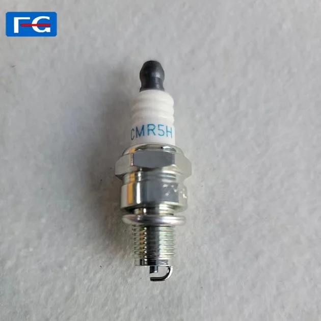 Low Price Small  Spark Plug   CMR5H  CMR6H  Chain Saw Spark Plug for Two Stroke Engine