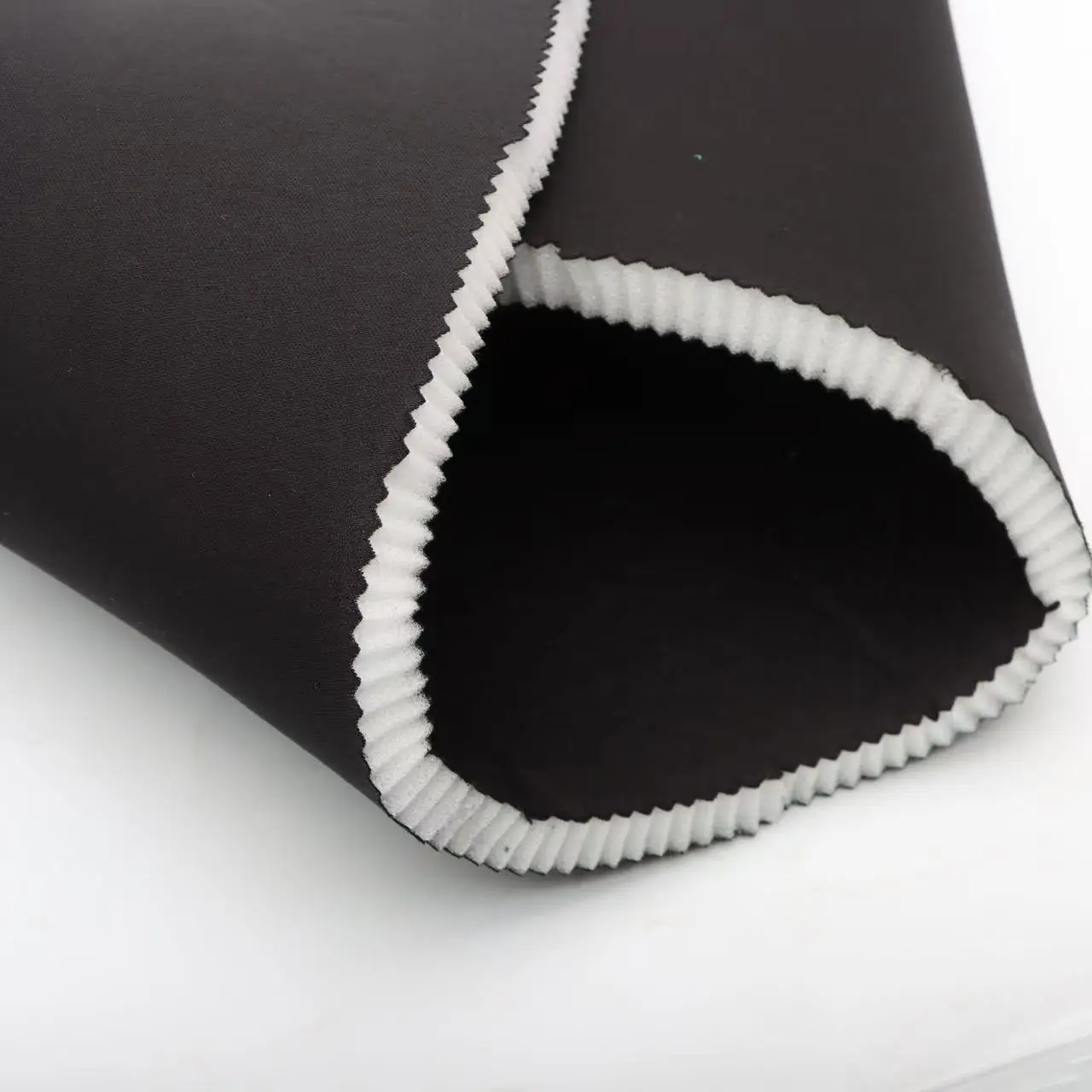 Cross-border Gorące Sprzedaże Gładka Dwustronna Laminowana Tkanina Dżersejowa z Pianką do Bielizny/Kostiumów Cosplay - Oddychająca, Eko-przyjazna