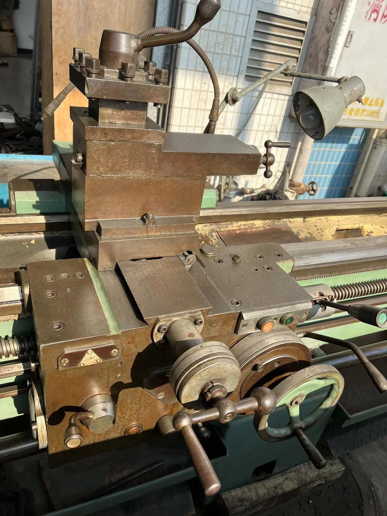 Manual Lathe Machine BOCHI Brand CS 6266 B  Secondhand Horizontal Used 2 Meters