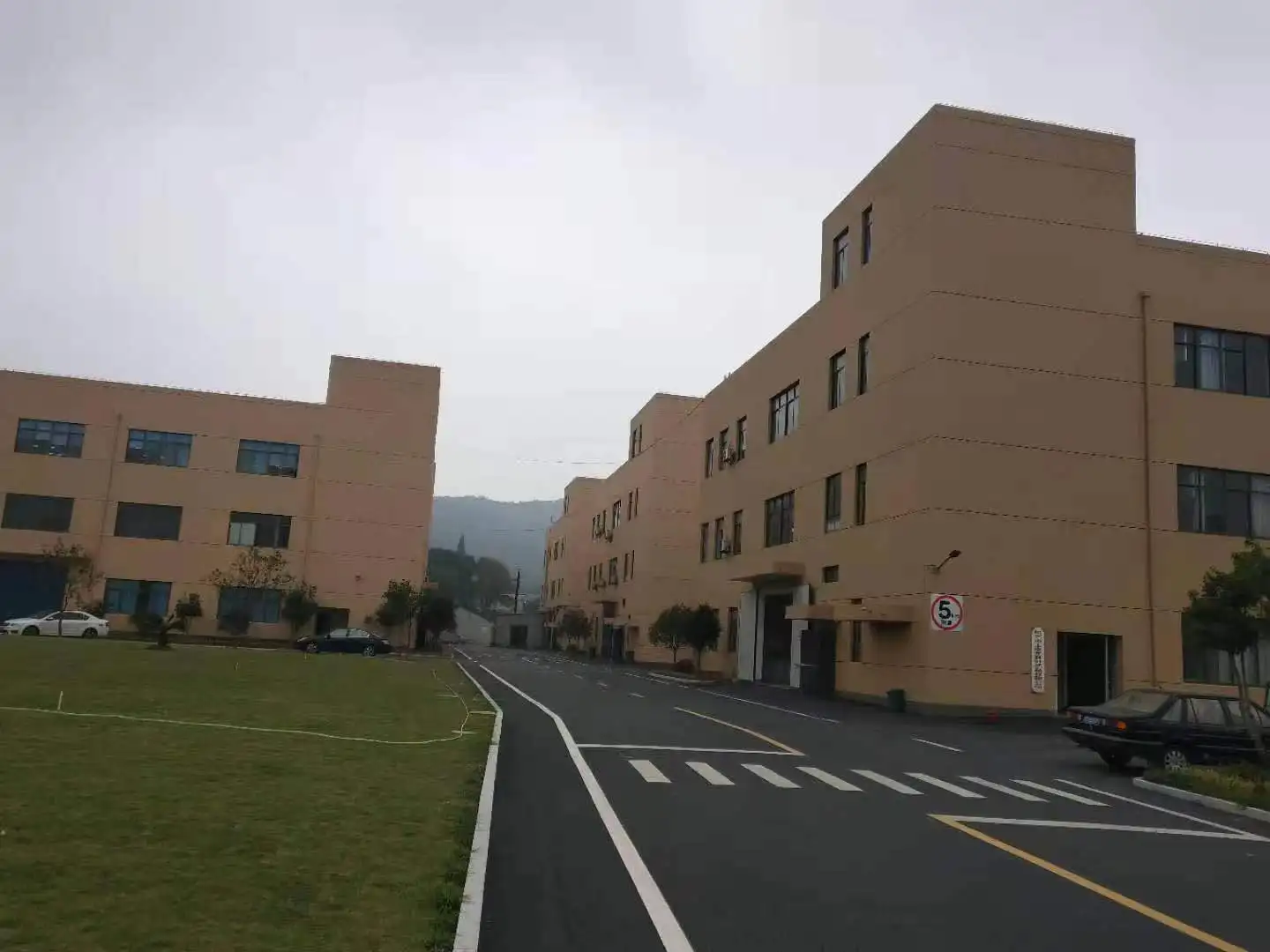 Shaoxing Howfits Textile Co., Ltd.