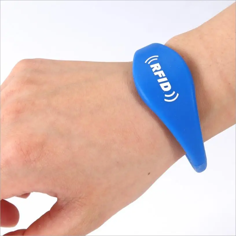RFID Waterproof silicone wristbands