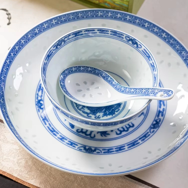 Chinese traditional high-grade blue and white porcelain tableware set combination Jingdezhen Chinese style retro ceramic bowl