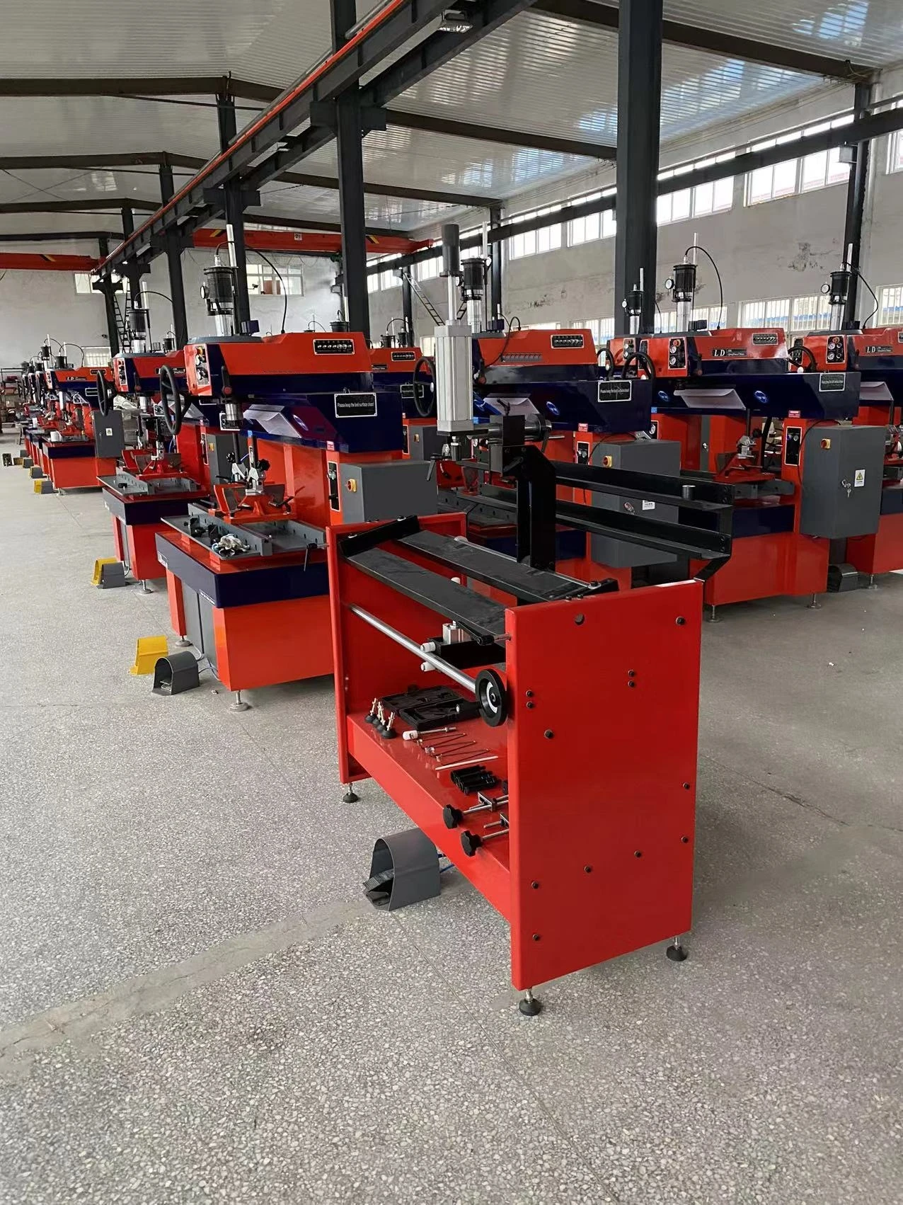 Cylinder Head Spring Disassembly and Assembly Working Station LD1150