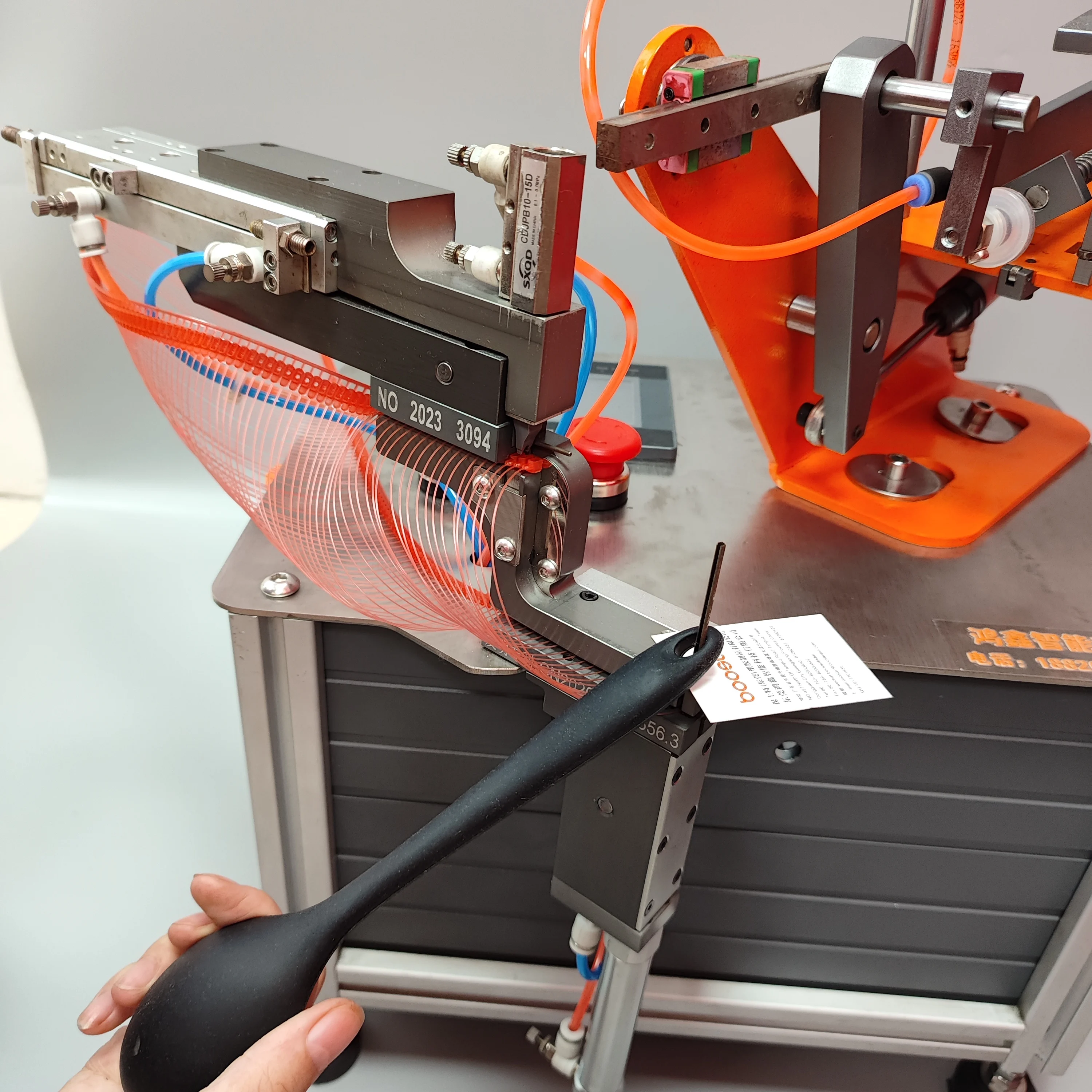 Hanging Tag Tying Machine Automatic Sticker Tagging Machine Loop Lock Gun Cloth Tag Machine for hang Labels