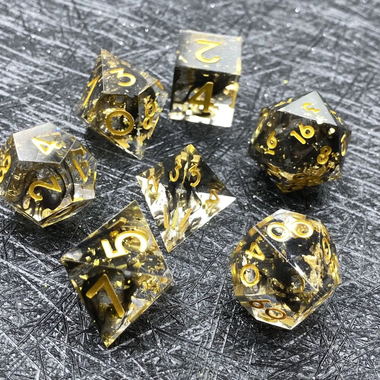 Custom D8 Engraved D20 Dice 8mm Dice Sharp Edge Hot Sale Resin Black