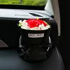 Un bolígrafo que trae flores.