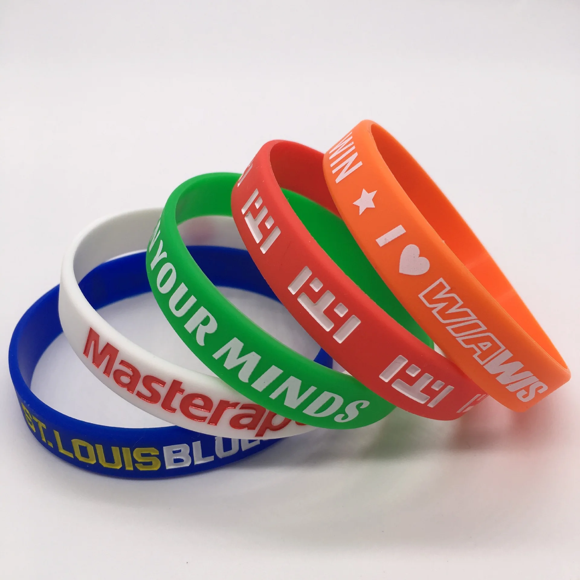 Customized Printed Lettering Embossed Sports Wristband Jewelry Wholesale Model LR00200