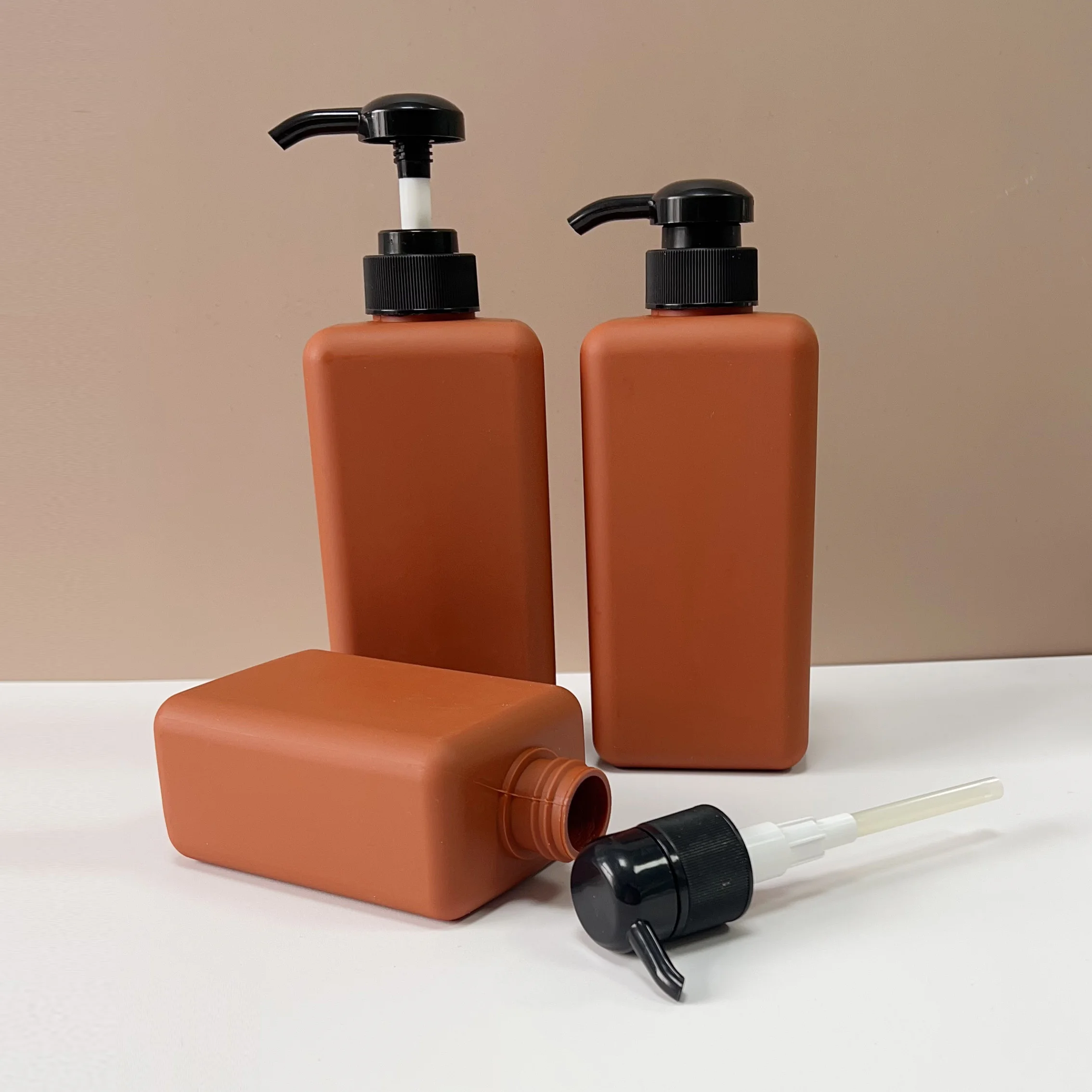 Factory Direct Sales 300ml 500ml Hdpe Empty square Shampoo Pump Bottle Soft Touch Bottle