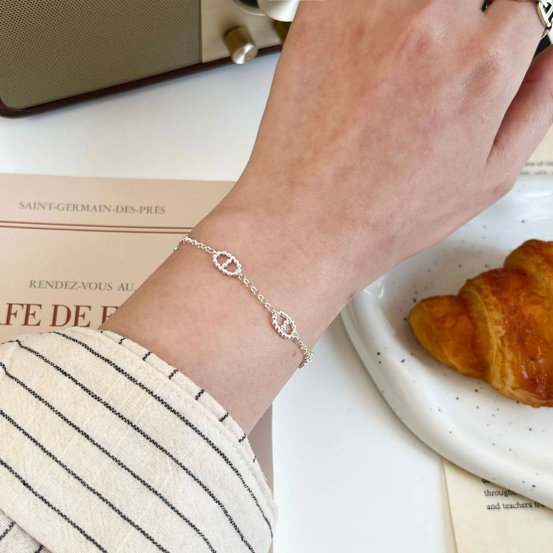 Chiheng S925 Sterling Silver Pig Nose Bracelet - Luxury