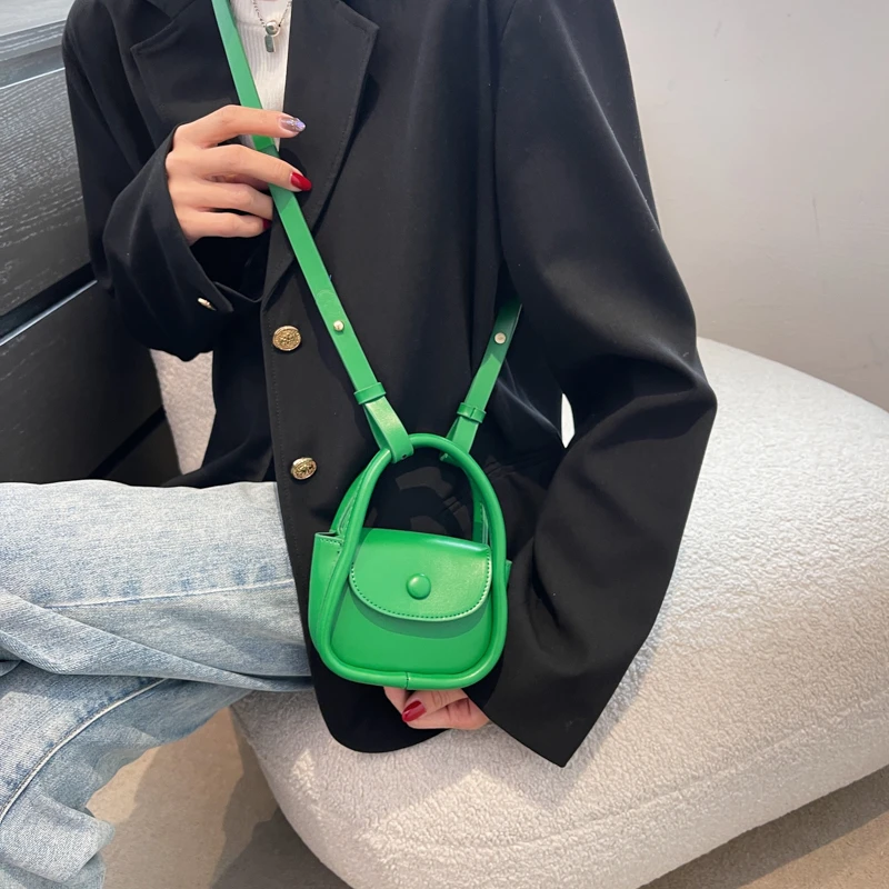 Wholesale Guangzhou Mini Hand Bags 2022 Girls Luxury Small Handbags Ladies  Designer Cute Mini Purses For Young Females From m.