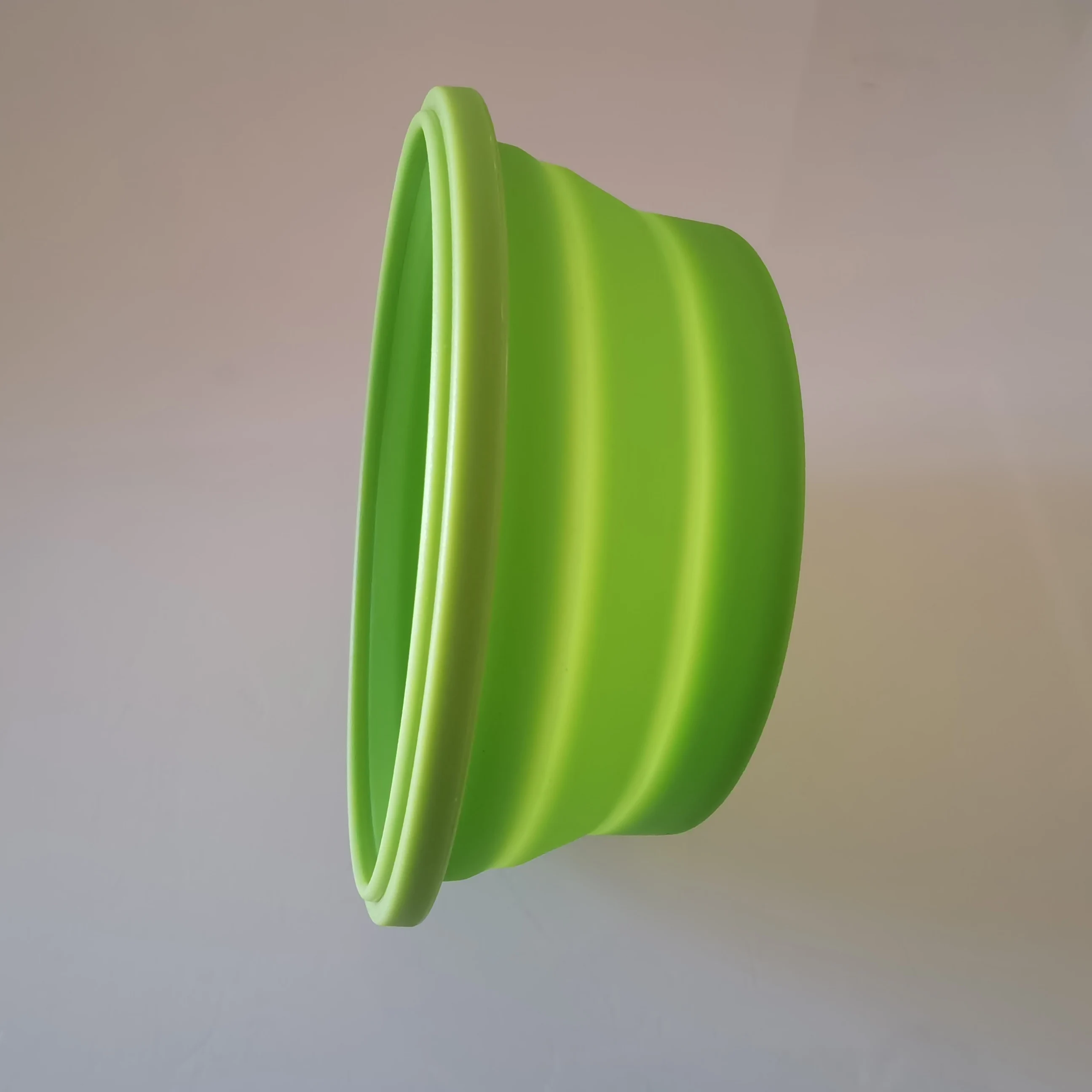 Cheap Custom Cute Collapsible Large Decorative Silicone Fruit Bowl With Lid