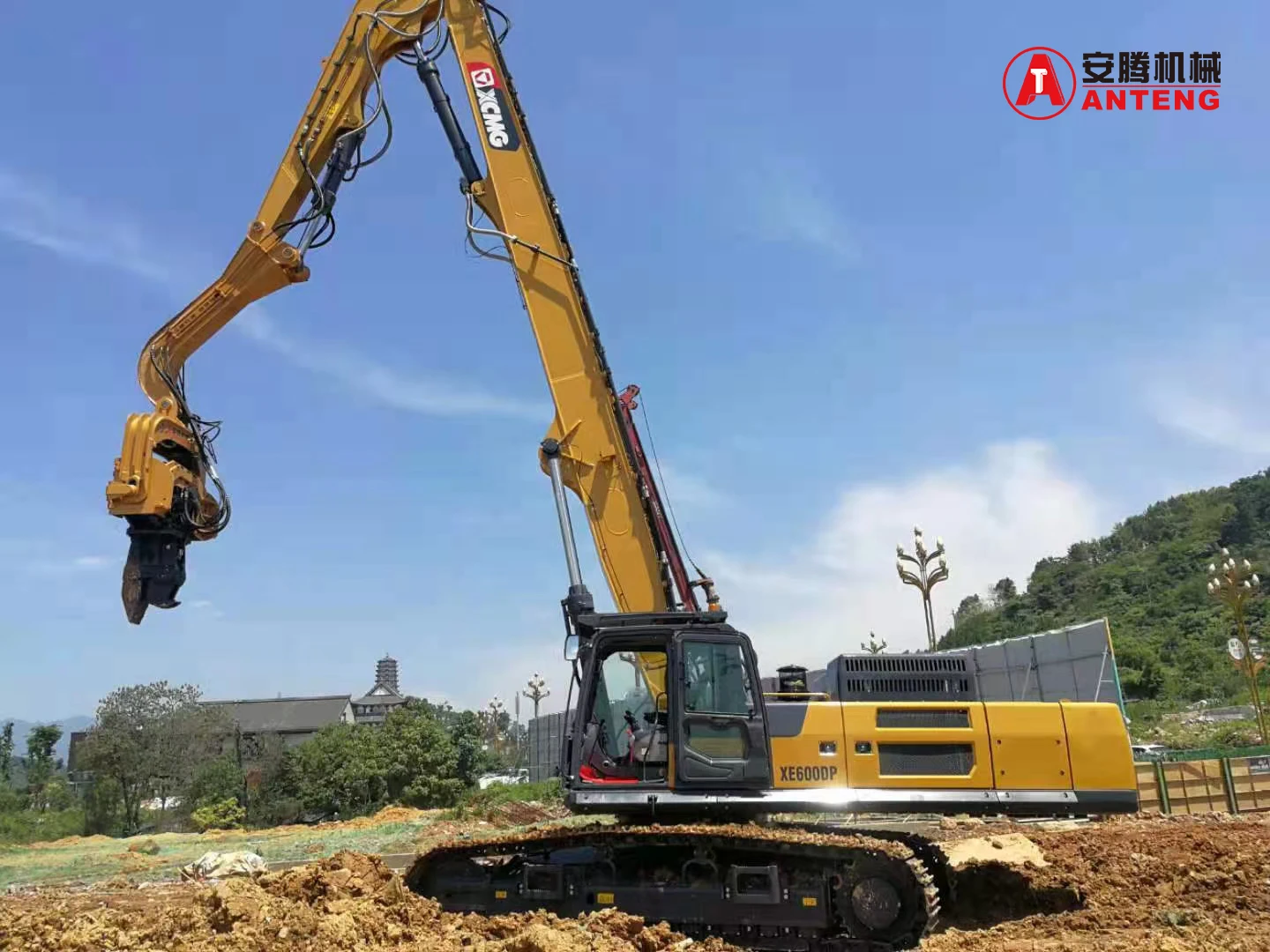 High Frequency Piling Equipment V-450 Excavator Mounted Vibro Hammer manufacture