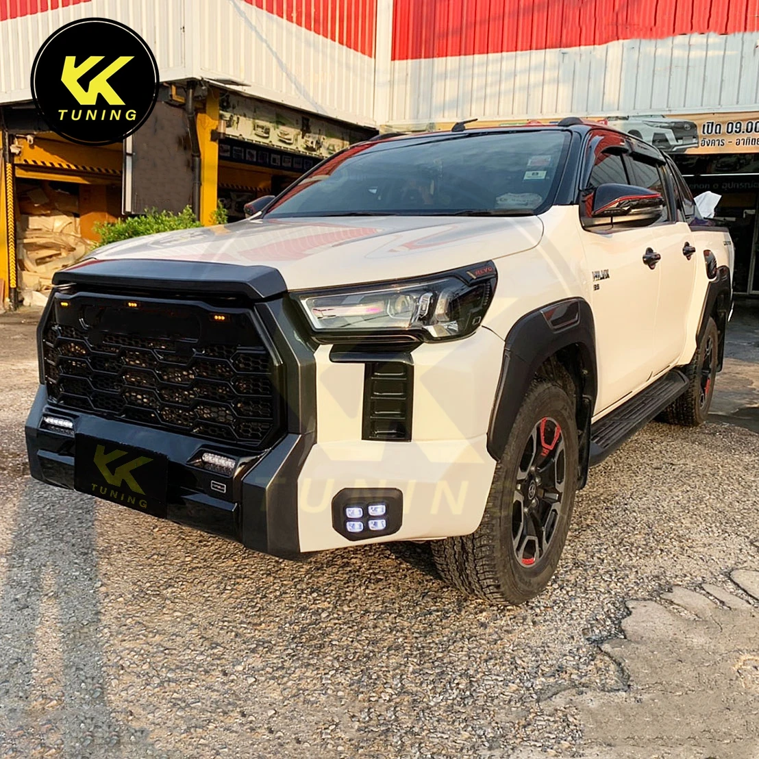 Pickup 4x4 Facelift Conversion Bodykit Body Kit for Toyota Hilux Vigo 2004-2015 to Tundra 2022-2024