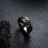 black ring